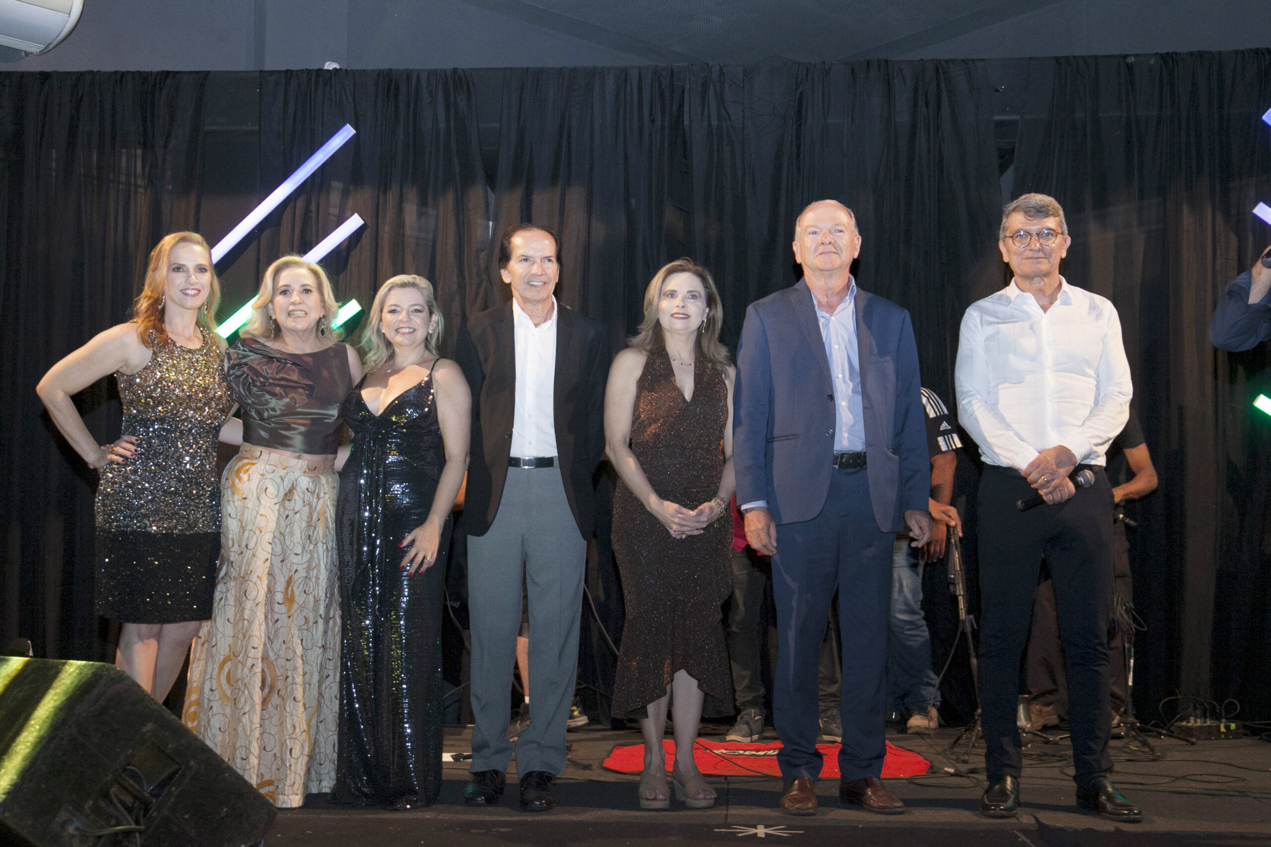 Festa do Médico é celebrada com muita diversão e reúne representantes de várias entidades